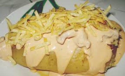 Batata Recheada - Strogonoff de Frango