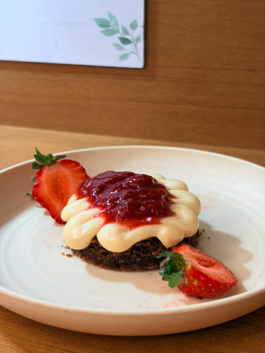 Brownie Ninho Com Geleia de Morango
