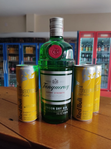Combo Tanqueray Gin e Energy Tropical