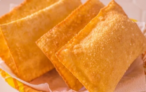 Pastel Carne Com Mussarela - Tamanho Grande