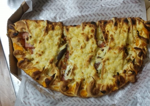 8 Calzone Gorgonzola - F