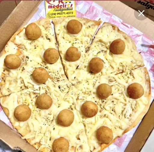 ** Pizza Especial de Coxinhas