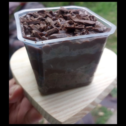 Bolo Pote Brigadeiro 50 % Cacau