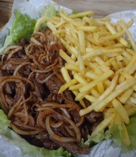Filé C/ Fritas e Cebola