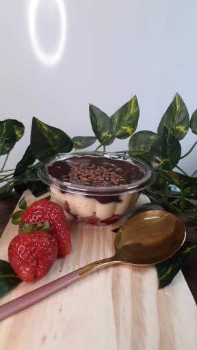 Bombom Aberto de Morango ( Pote de 150 ML)