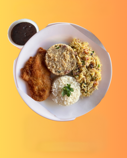 1 Filé de Frango Milanesa, Arroz, Farofa, Salpicao, Feijao