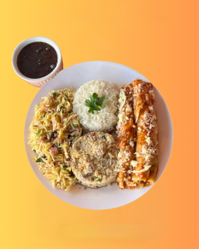 1 Panqueca de Carne Moida, Arroz, Farofa, Salpicão e Feijao