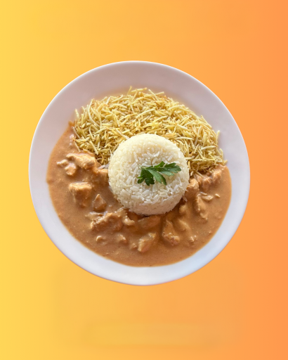 1 Strogonoff de Frango + Arroz+Batata Palha