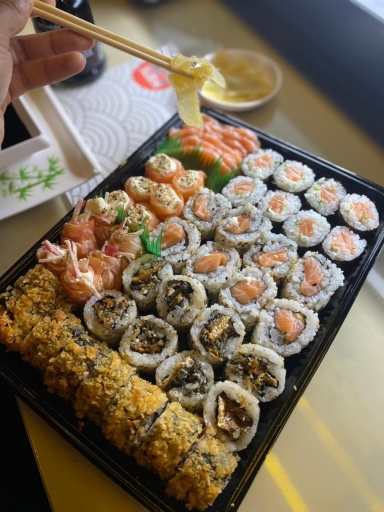 Combinado Salmão Hits (50 Peças)
