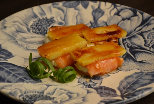 Gunkan Maçã Brulée (04 Und)