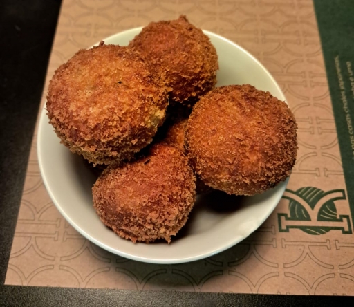 Bolinho de Salmao Artesanal