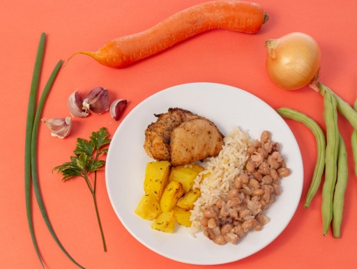 (Quente) Caseirinho de Frango Com Batata Sautée