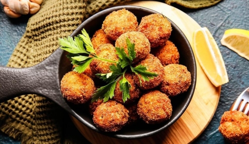 15 Bolinho de Bacalhau
