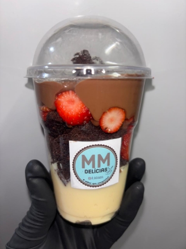 Ninho Nutella Morango e Brownie