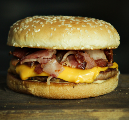 Cheese Bacon Bovino + Batata (P) Por R$22,99