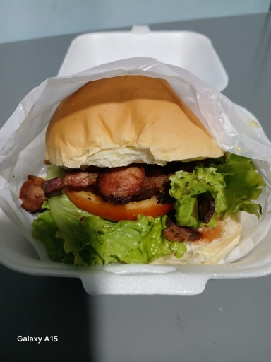 Hamburguer X Salada