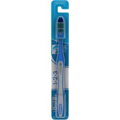 Escova Dental Oral B 123 Média
