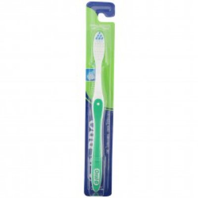 Escova Dental Oral B Pro 35 1Un