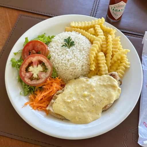 Filé de Frango Com Creme de Milho