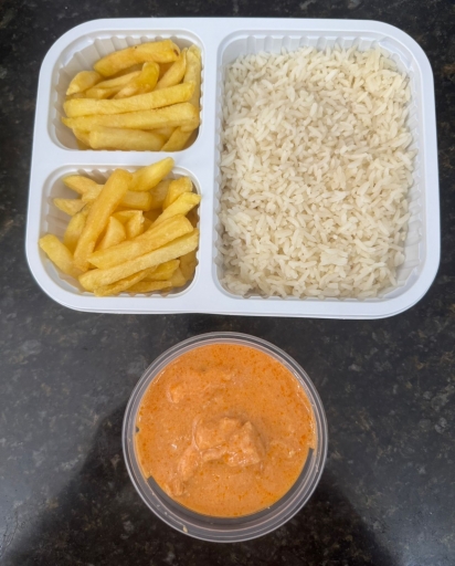 Executivo Strogonoff de Frango - Arroz e Fritas