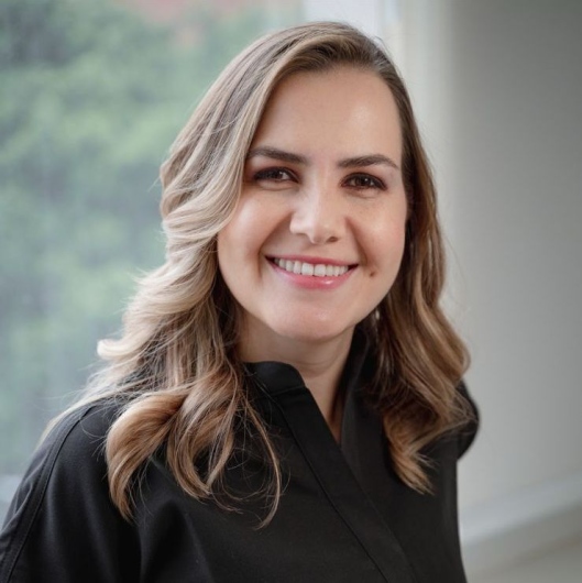 Dra. Clara Pedraza