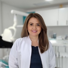 Acercar imagen: Dery Jackeline Mesa Mejia, Ortodoncista Bucaramanga