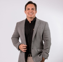 Ampliar imagem: Victor Blohem, Endocrinologista Petrolina