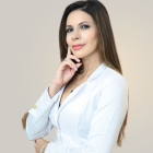 Dra. Ana Luiza Esteves