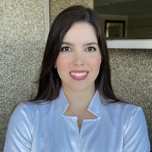 Mariana de Castro Oliveira, Dermatologista Lauro de Freitas