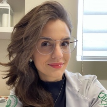 Ampliar imagem: Mariana Claudino, Dermatologista Curitiba