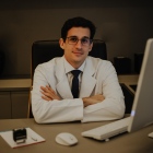 Dr. Eduardo Felizola