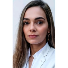 Ana Carolina Nunes Coutinho Oliveira, Fisioterapeuta Araruama