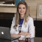 Dra. Paula Leão