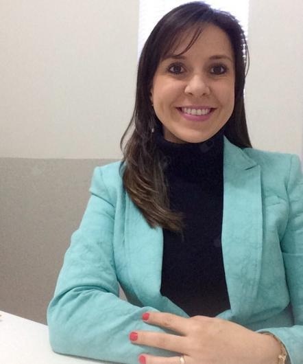 Dra. Júlia Medeiros Huber