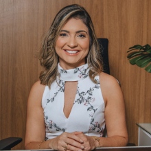 Ampliar imagem: Thâmara Morita, Dermatologista Aracaju