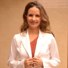 Ampliar imagem: Bianca Muradas Couto, Ginecologista Ceilândia