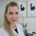Mariela Simões da Fonseca, Dermatologista São Paulo