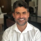 Dr. Adriano Pereira Sampaio