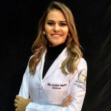 Ampliar imagem: Aline La-Gatta Martins, Anestesiologista Timóteo