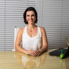 Dra. Ana Elisa Buzetti Neves