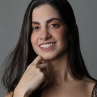 Dra. Sthéfane Catib