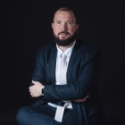 Dr. Kilber Aurélio  Babics