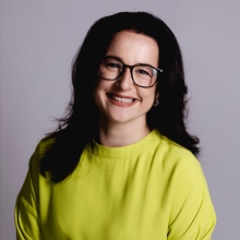 Ampliar imagem: Kelly Barel, Cirurgião buco-maxilo-facial Campinas