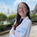 Lucila Cristina Siedlarczyk Yosetake, Especialista em Clínica Médica Curitiba