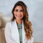 Dra. Lorena Barcelos