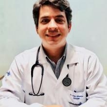 Ampliar imagem: Tomaz Albuquerque, Infectologista Recife