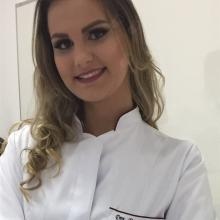 Ampliar imagem: Dayana Philipp, Dentista Cândido Mota