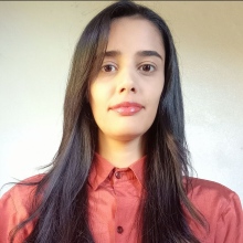 Ampliar imagem: VIVIANE GOMES DOS SANTOS, Terapeuta complementar Apiaí