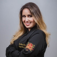 Ampliar imagem: Débora Destri, Dentista Guarulhos