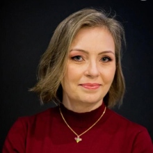 Ampliar imagem: Lucila Stange Rezende Fronza, Reumatologista Curitiba